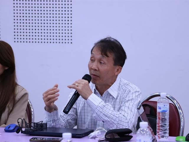 กองบริการการศึกษา อาจารย์ระดับมืออาชีพ