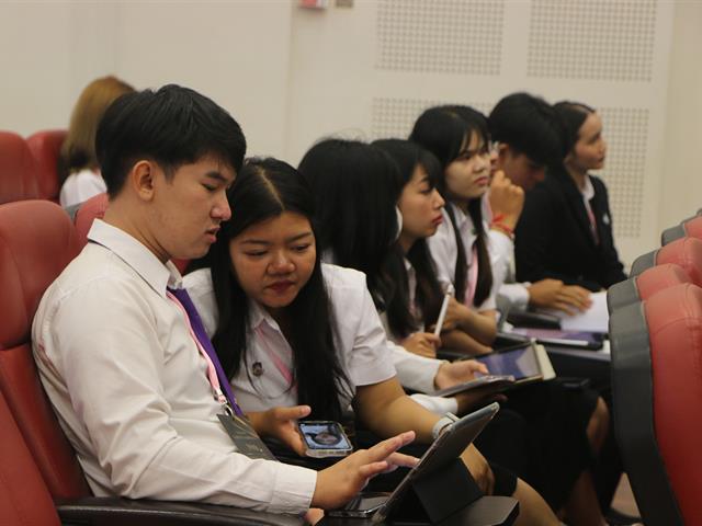 คณะสาธารณสุขศาสตร์ มหาวิทยาลัยพะเยา ได้รับกียรติจากสมาพันธ์นิสิตนักศึกษาสาธารณสุขศาสตร์และวิทยาศาสตร์สุขภาพแห่งประเทศไทย (สนสท.) ให้เป็นเจ้าภาพการจัดงานสาธารณสุขสัมพันธ์ ครั้งที่ 39