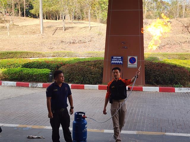การซักซ้อมแผนป้องกันและอพยพหนีไฟ