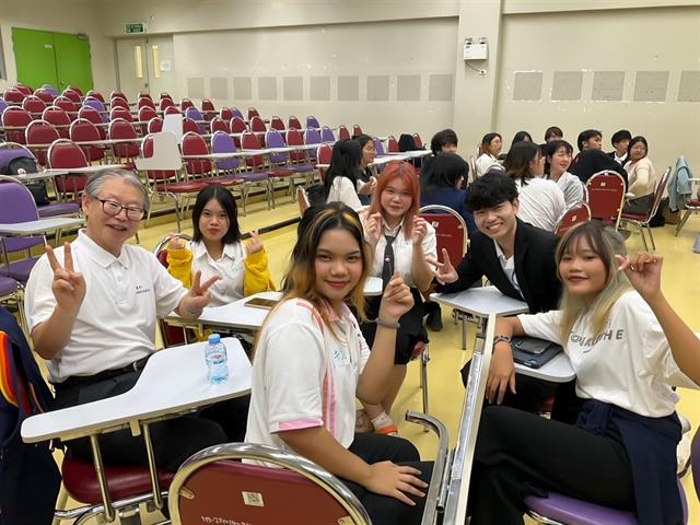 คณะศิลปศาสตร์ให้การต้อนรับบัณฑิตวิทยาลัย มหาวิทยาลัยชิกะ ประเทศญี่ปุ่น
