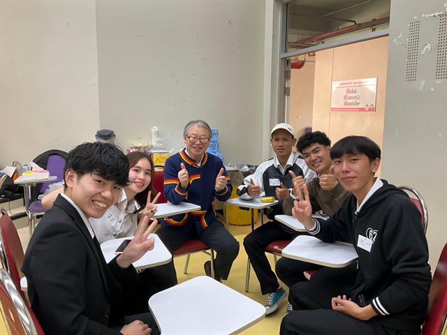 คณะศิลปศาสตร์ให้การต้อนรับบัณฑิตวิทยาลัย มหาวิทยาลัยชิกะ ประเทศญี่ปุ่น