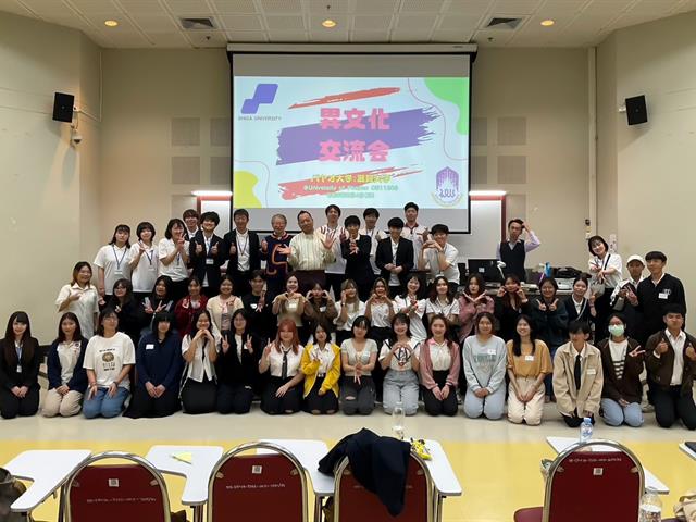 คณะศิลปศาสตร์ให้การต้อนรับบัณฑิตวิทยาลัย มหาวิทยาลัยชิกะ ประเทศญี่ปุ่น