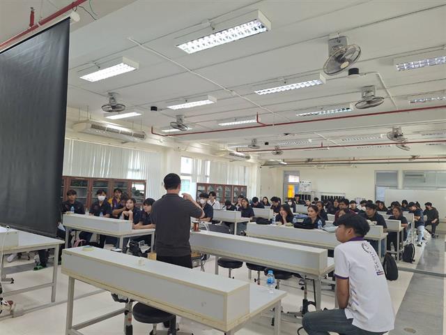 วิศวกรรมไฟฟ้า จัดกิจกรรมอบรมเชิงปฏิบัติการพัฒนาทักษะการพันหม้อแปลงไฟฟ้าขนาดเล็ก เสริมสร้างทักษะในการพันหม้อแปลงไฟฟ้าให้กับนิสิต