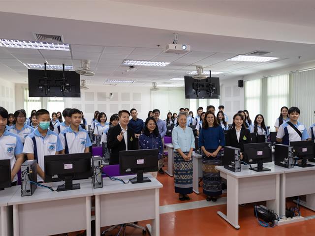 คณะศิลปศาสตร์ให้การต้อนรับคณะครูและนักเรียน โรงเรียนแม่สายประสิทธิ์ศาสตร์ จังหวัดเชียงราย