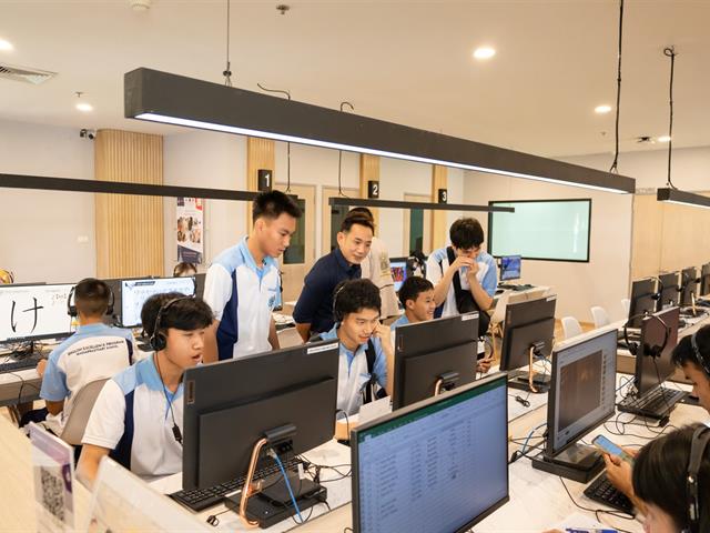 คณะศิลปศาสตร์ให้การต้อนรับคณะครูและนักเรียน โรงเรียนแม่สายประสิทธิ์ศาสตร์ จังหวัดเชียงราย
