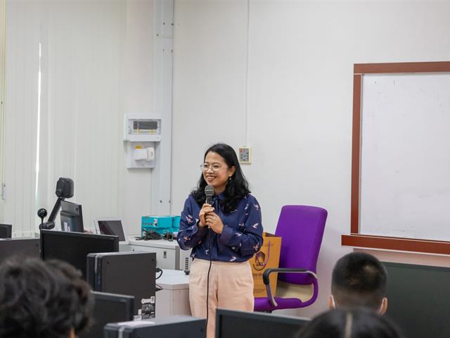 คณะศิลปศาสตร์ให้การต้อนรับคณะครูและนักเรียน โรงเรียนแม่สายประสิทธิ์ศาสตร์ จังหวัดเชียงราย