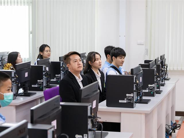 คณะศิลปศาสตร์ให้การต้อนรับคณะครูและนักเรียน โรงเรียนแม่สายประสิทธิ์ศาสตร์ จังหวัดเชียงราย