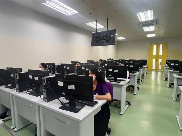 ศูนย์ภาษา คณะศิลปศาสตร์ จัดทดสอบวัดความรู้ภาษาอังกฤษด้วยโปรแกรมสำเร็จรูป  สำหรับนิสิตระดับปริญญาตรี รหัส 66 เพื่อประกอบสำเร็จการศึกษาและเพื่อเทียบรายวิชา 001205