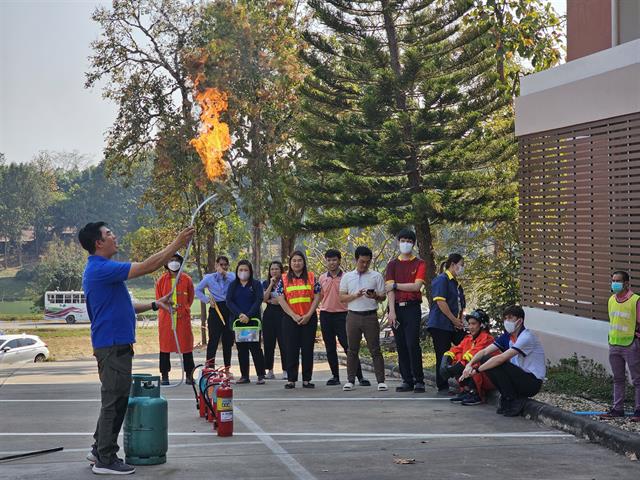 โครงการเตรียมความพร้อมด้านความปลอดภัยและภาวะฉุกเฉิน และโครงการอบรมความปลอดภัยในห้องปฏิบัติการ