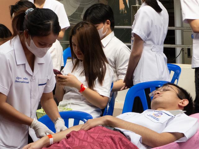 สาขาวิชาเทคนิคการแพทย์ คณะสหเวชศาสตร์ ร่วมกับงานธนาคารเลือด โรงพยาบาลพะเยา จัดกิจกรรม “การรับบริจาคโลหิต”
