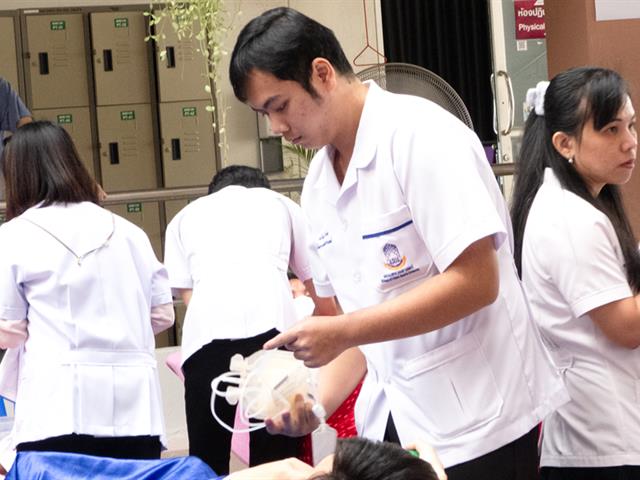 สาขาวิชาเทคนิคการแพทย์ คณะสหเวชศาสตร์ ร่วมกับงานธนาคารเลือด โรงพยาบาลพะเยา จัดกิจกรรม “การรับบริจาคโลหิต”