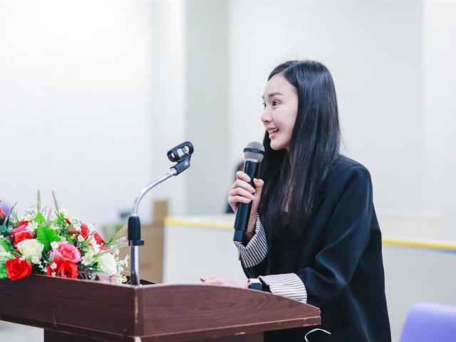 คณะรัฐศาสตร์และสังคมศาสตร์ 