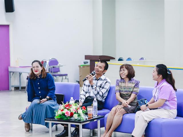 คณะรัฐศาสตร์และสังคมศาสตร์ 