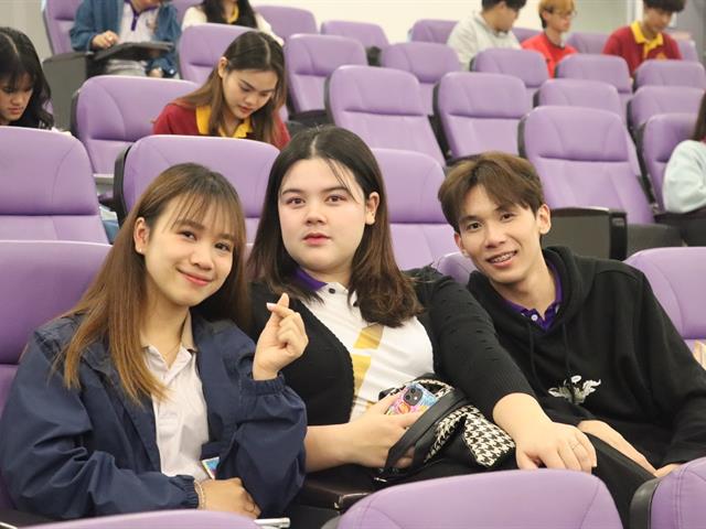 LINE_ALBUM_สัมมนาช่วงเช้า_๒๔๐๑๒๙_31.jpg
