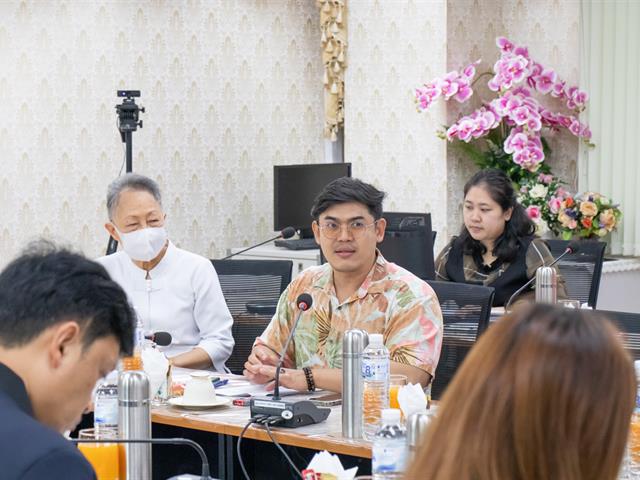 คณะศิลปศาสตร์ประชุมเตรียมความพร้อมประเพณีแห่ผ้าห่มพระธาตุจอมทอง ประจำปี ๒๕๖๗