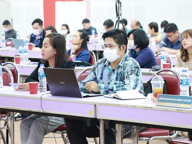  อาจารย์ระดับมืออาชีพ  โครงการพัฒนาบุคลากรสายวิชาการ อาจารย์ระดับมืออาชีพ  งานสนับสนุนวิชาการ   มหาวิทยาลัยพะเยา