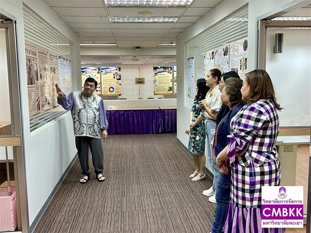 นิสิต ป.เอก การจัดการการท่องเที่ยว โรงแรม และธุรกิจบริการ โชว์ผลงานออกแบบโปสเตอร์ ในรายวิชาการส่งเสริมการท่องเที่ยวร่วมสมัยในยุคอภิมหาข้อมูล