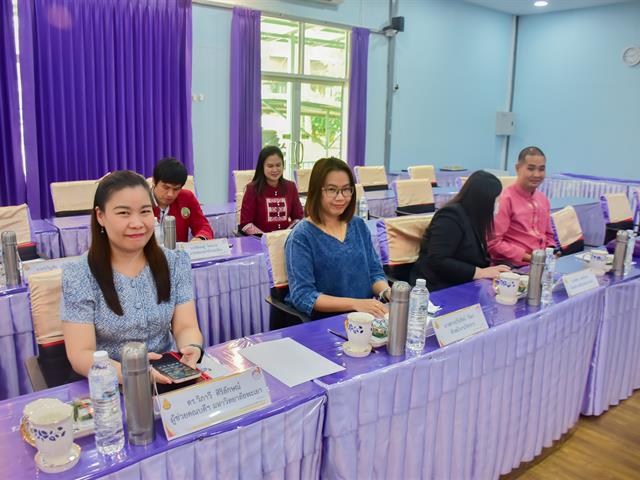 วิทยาลัยการศึกษา ร่วมประชุมหารือแนวทางการดำเนินการส่งนิสิตฝึกประสบการณ์วิชาชีพระหว่างเรียนและการปฏิบัติการสอนในสถานศึกษา กับสำนักงานเขตพื้นที่การศึกษาประถมศึกษา ในจังหวัดพะเยา