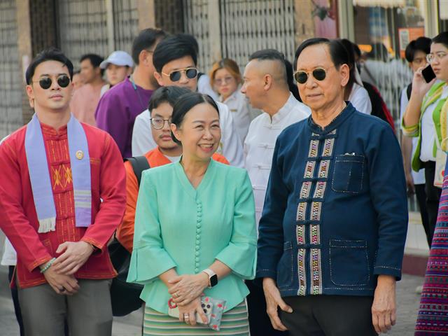 วิทยาลัยการศึกษา เข้าร่วมประเพณีแห่ผ้าห่มพระธาตุจอมทอง มหาวิทยาลัยพะเยา ประจำปี ๒๕๖๗