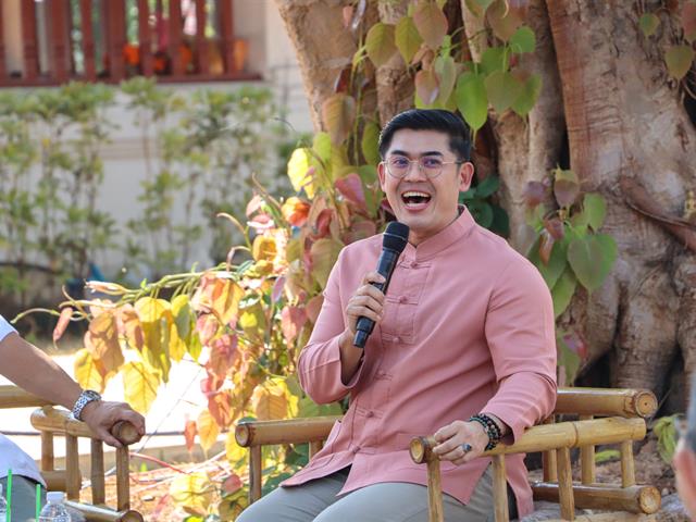 คณะรัฐศาสตร์และสังคมศาสตร์ 