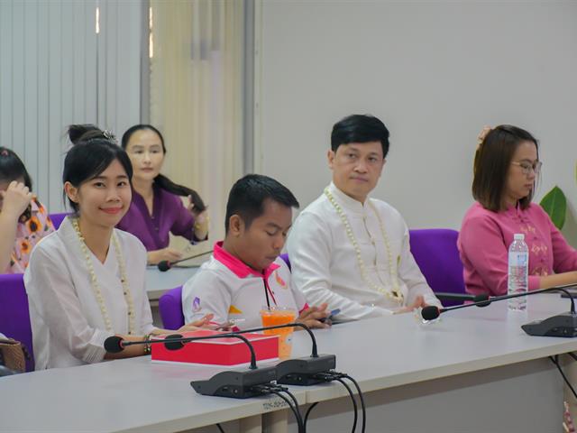 วิทยาลัยการศึกษา ดำเนินโครงการพิธีทำบุญครบรอบ 10 ปี วิทยาลัยการศึกษาและกิจกรรมประเพณีสงกรานต์รดน้ำดำหัวผู้บริหารและผู้อาวุโส ประจำปี 2567