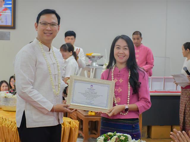 วิทยาลัยการศึกษา ดำเนินโครงการพิธีทำบุญครบรอบ 10 ปี วิทยาลัยการศึกษาและกิจกรรมประเพณีสงกรานต์รดน้ำดำหัวผู้บริหารและผู้อาวุโส ประจำปี 2567