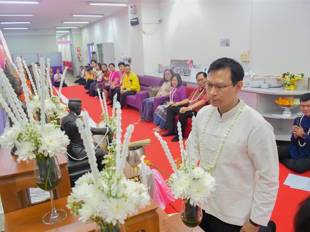 วิทยาลัยการศึกษา ดำเนินโครงการพิธีทำบุญครบรอบ 10 ปี วิทยาลัยการศึกษาและกิจกรรมประเพณีสงกรานต์รดน้ำดำหัวผู้บริหารและผู้อาวุโส ประจำปี 2567