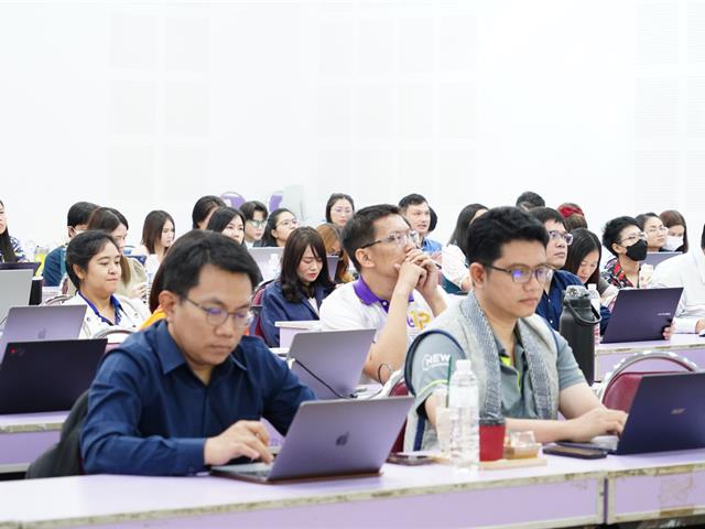 กองบริการการศึกษา พัฒนาบุคลากรสายวิชาการ 