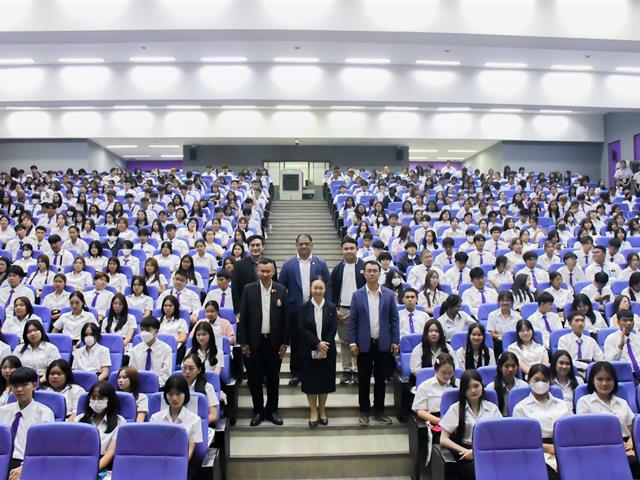 วิทยาลัยการศึกษา ดำเนินโครงการประชุมผู้ปกครองและปฐมนิเทศนิสิตใหม่ ประจำปี 2567 “ต้อนรับฟ้ามุ่ยช่อที่ 14” สู่มหาวิทยาลัยพะเยา