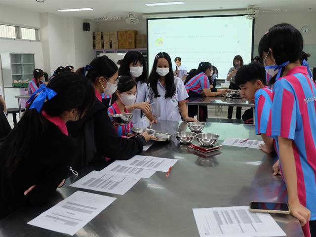 คณะวิทยาศาสตร์การแพทย์เปิดบ้านต้อนรับคณาจารย์และนักเรียนจากโรงเรียนพะเยาพิทยาคมเพื่อฝึกปฏิบัติการทางด้านวิทยาศาสตร์การแพทย์
