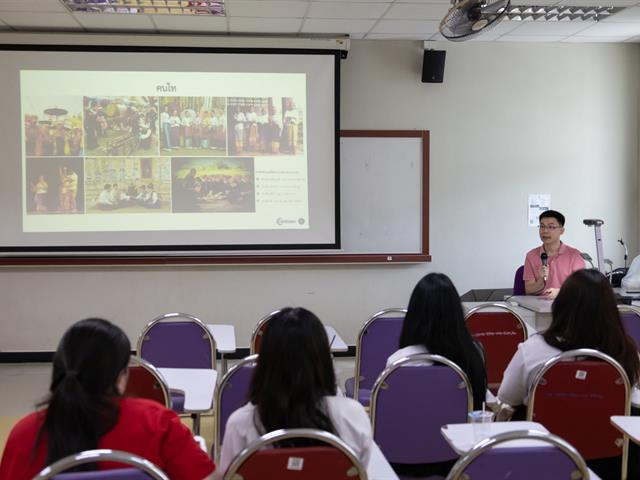 คณะศิลปศาสตร์จัดโครงการปฐมนิเทศ อบรมทักษะทางภาษาและการใช้ชีวิตในมหาวิทยาลัย