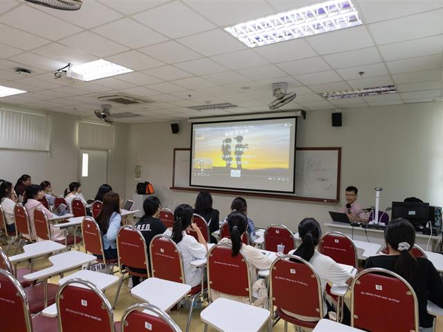 คณะศิลปศาสตร์จัดโครงการปฐมนิเทศ อบรมทักษะทางภาษาและการใช้ชีวิตในมหาวิทยาลัย