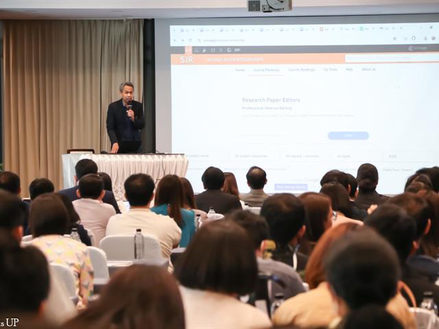 คณะศิลปศาสตร์เข้าร่วมกิจกรรมพัฒนานักวิจัย และติดตามผลการดำเนินงานภายใต้ทุน Fundamental Fund (FF) ประจำปี 2566 และ 2567