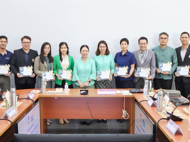 คณะศิลปศาสตร์ได้รับเกียรติบัตรหน่วยงานที่มีผลการประเมินคุณธรรมและความโปร่งใส (ITA) ในการดำเนินงานของหน่วยงานภายในมหาวิทยาลัยพะเยา ประจำปีงบประมาณ 2567 ระดับ “ผ่านดี”