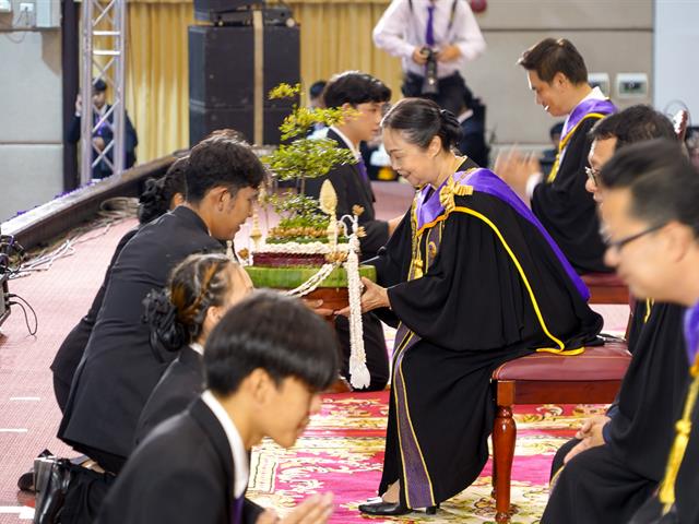 “ปาเจรา วันทามหาคณาจารย์ นอบน้อมวันทา เชิดชูครูผู้สร้างคน” พิธีไหว้ครู มหาวิทยาลัยพะเยา ประจำปีการศึกษา 2567