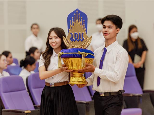 สาขาวิชาอนามัยชุมชน มพ. จัดกิจกรรมเกียรติยศ มอบเข็มพระบิดา เสื้อกาวน์ & กิจกรรมพิธีน้อมวันทา จริยา บูชาครู ประจำปีการศึกษา 2567