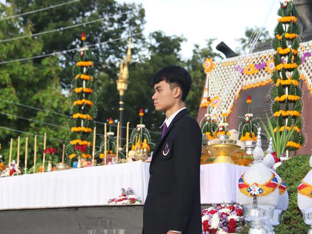สถาปนา