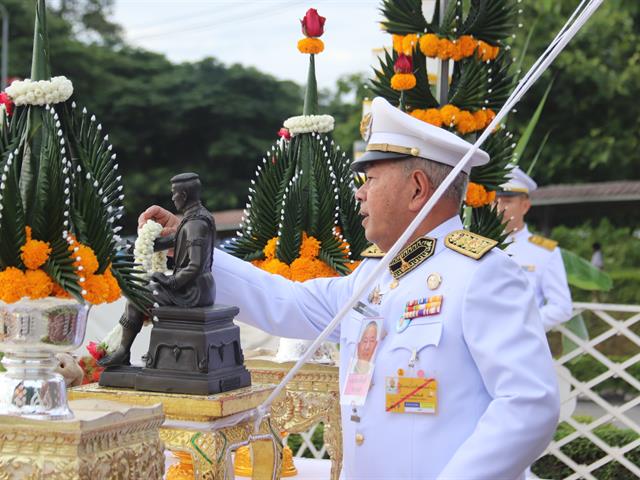 สถาปนา