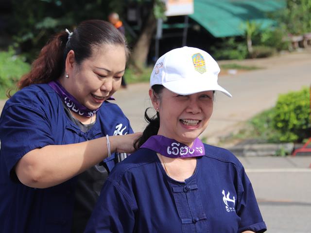 เดินเข้ามอ
