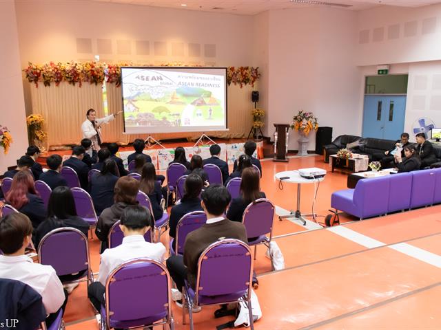 คณะศิลปศาสตร์ให้การต้อนรับคณาจารย์และนิสิตจากคณะสังคมศาสตร์ มหาวิทยาลัยราชภัฏเชียงราย