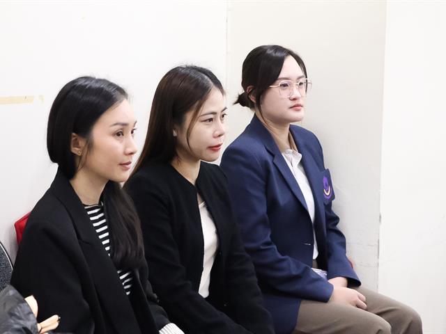 คณะรัฐศาสตร์และสังคมศาสตร์ 