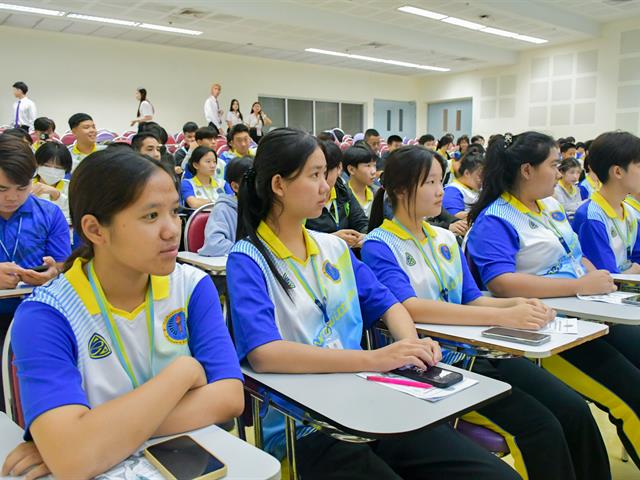 วิทยาลัยการศึกษา ต้อนรับคณะครูและนักเรียนโรงเรียนดรุณราษฎร์วิทยา จังหวัดเชียงราย