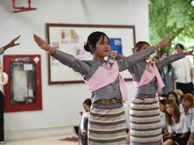 พิธีไหว้ครูสล่าพื้นเมือง กิ๋นอ้อผญาล้านนา