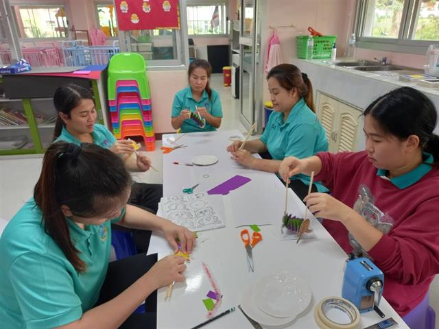 โครงการพัฒนาสื่อการสอนด้านการส่งเสริมพัฒนาการเด็ก 
