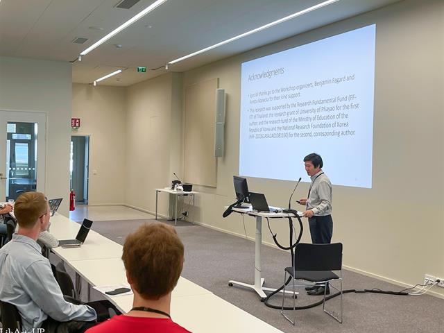 การนำเสนอผลงาน The Goal-over-Source Asymmetry in Korean and Thai ณ 57th Annual Meeting of the Societas Linguistica Europaea (SLE 2024)