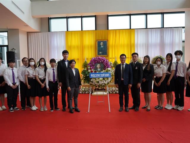 คณะสหเวชศาสตร์ เข้าร่วมพิธีวางพวงมาลาถวายสักการะแก่พระราชบิดาแห่งการแพทย์แผนปัจจุบันและการสาธารณสุขไทย เนื่องในวันมหิดล ประจำปี 2567
