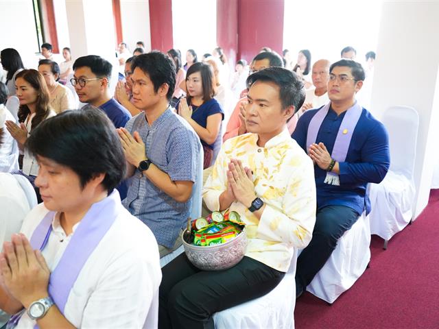 The University of Phayao will organize the annual Tak Bat Devo Tradition in 2024.