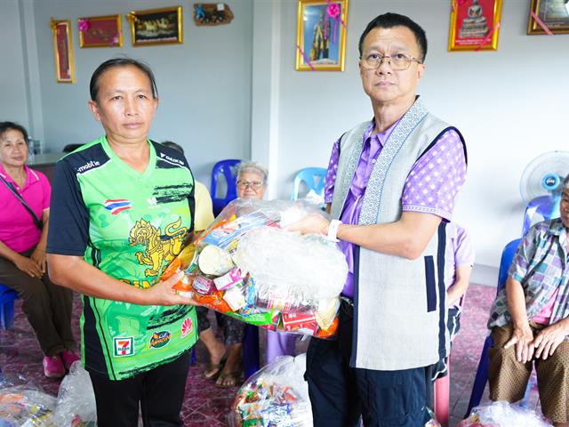 มหาวิทยาลัยพะเยาจัดกิจกรรมประเพณีตานตอด ภายใต้กิจกรรมประเพณีตักบาตรเทโวโรหณะ ประจำปี 2567