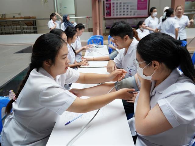 การรับบริจาคโลหิตร่วมกับกิจกรรมกยศ.รวมใจปันโลหิต ต่อชีวิตเพื่อนมนุษย์ ปีที่ 12