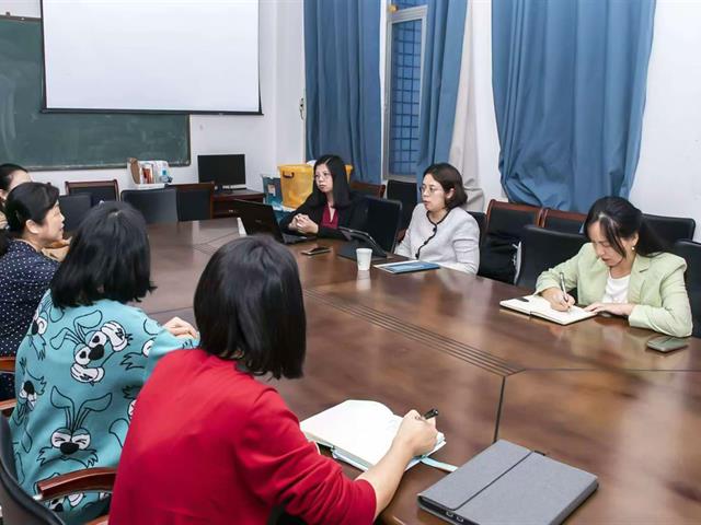 สาขาวิชาภาษาจีน คณะศิลปศาสตร์ นิเทศและติดตามการจัดการเรียนการสอน การศึกษาภาษาจีนแบบเข้ม ณ มหาวิทยาลัยครุศาสตร์ไห่หนาน สาธารณรัฐประชาชนจีน